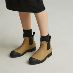The Rain Boot | Golden Oak