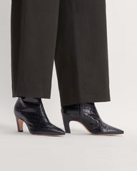 The Short Banana Boot | Black Crocodile