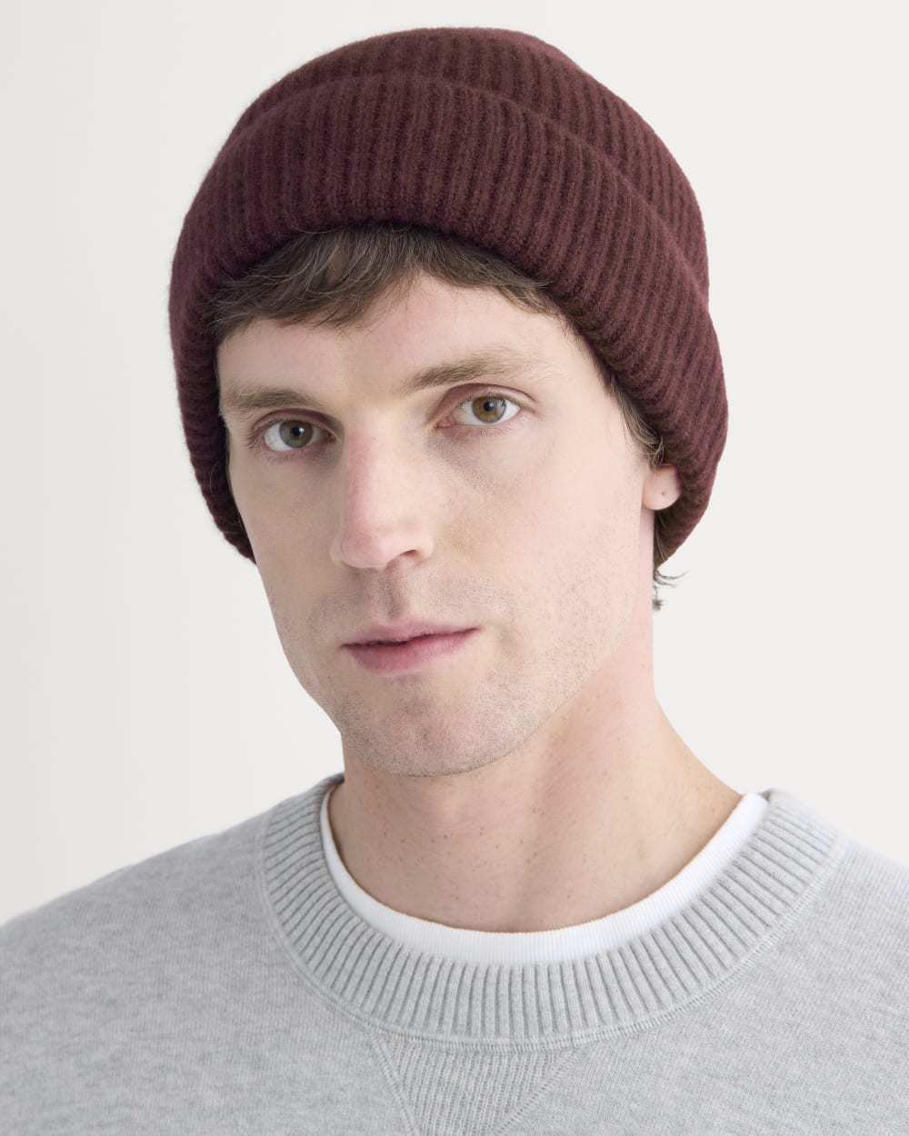 The Cashmere Ribbed Beanie | Wine