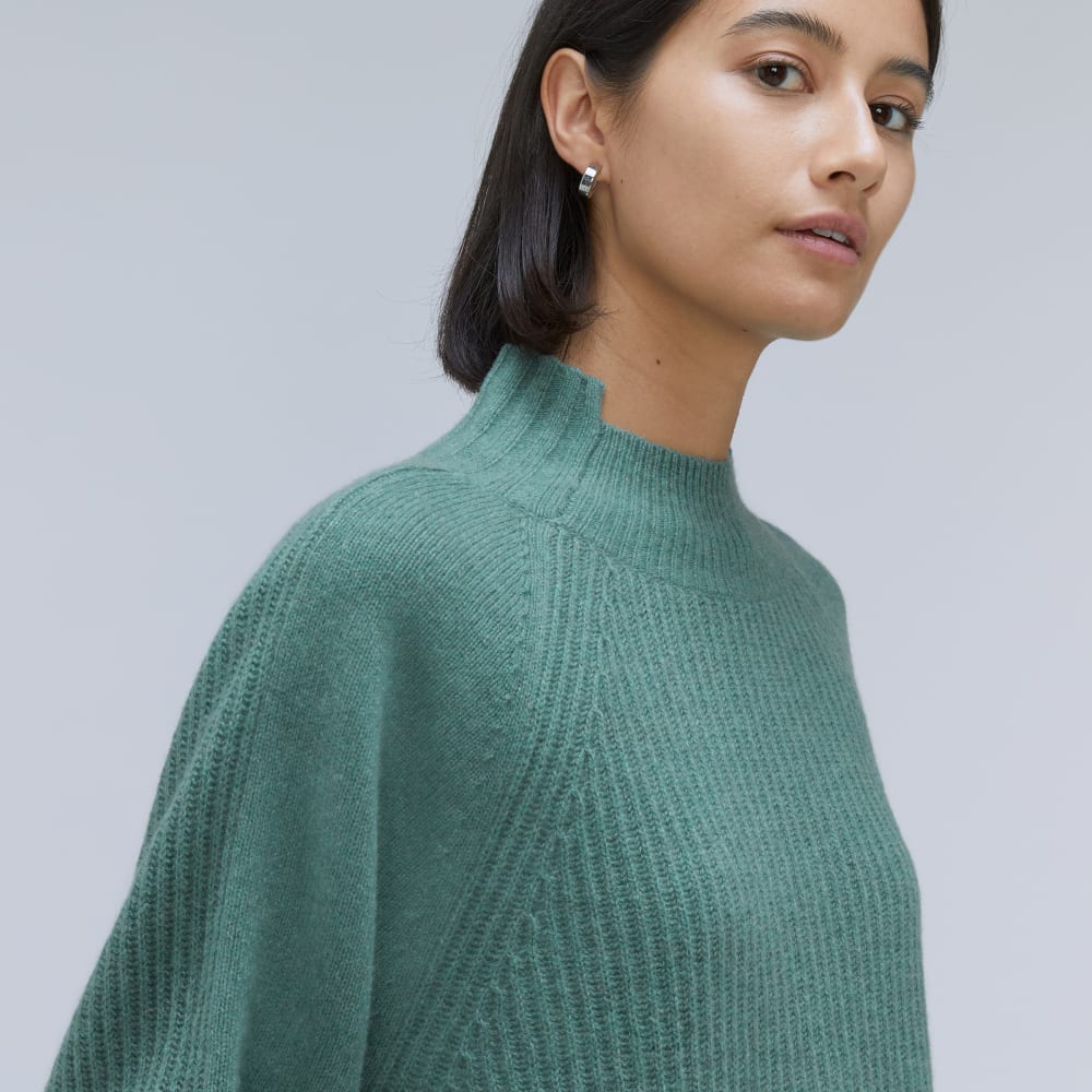 The Cashmere Ribbed Turtleneck | Heathered Dusty Aqua