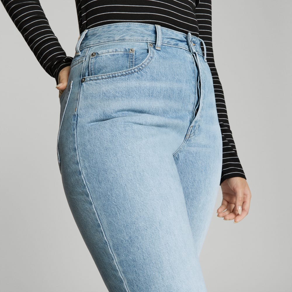 The '90s Cheeky Hourglass Jean | Vintage Sunbleached Blue | 28.5" Inseam