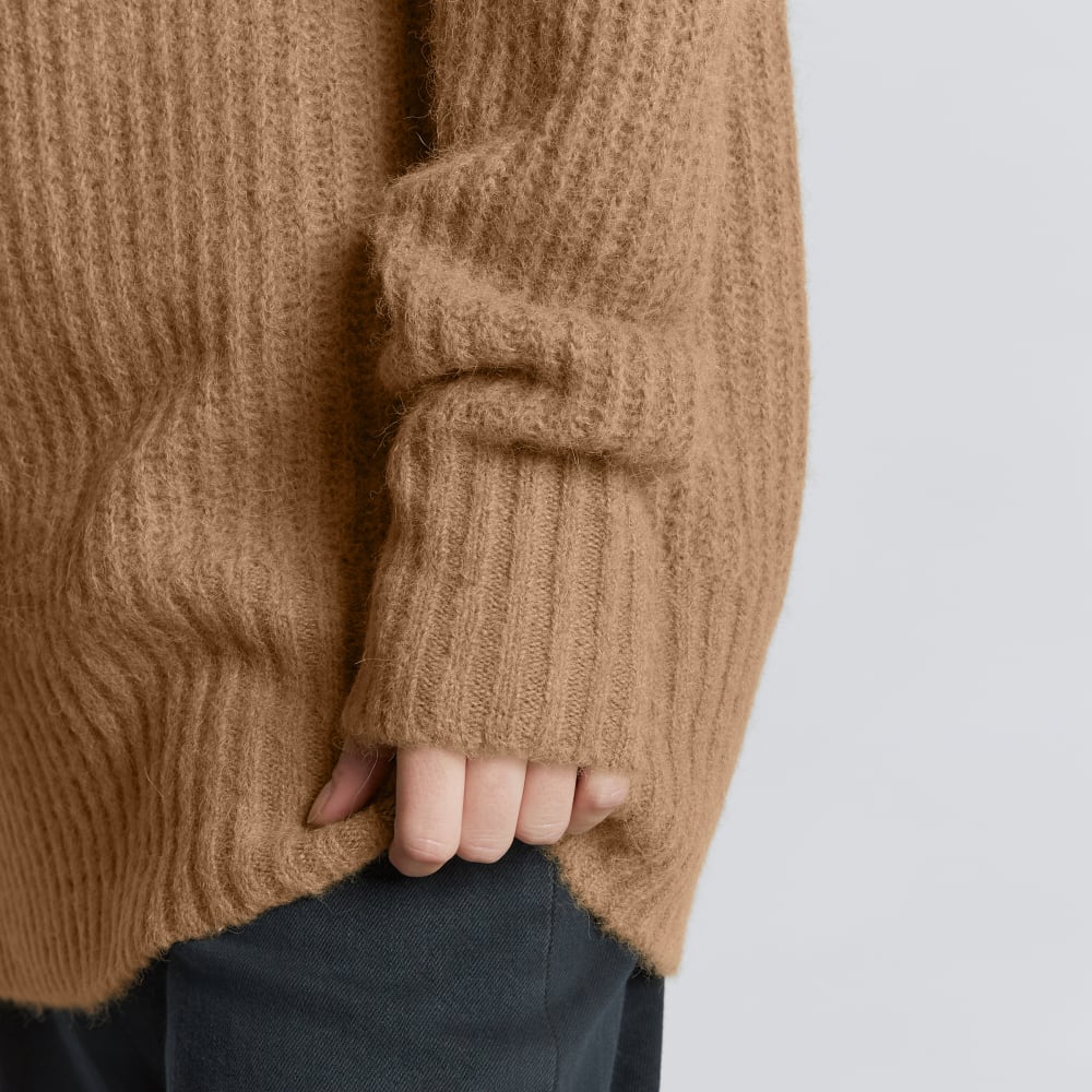 The Alpaca Oversized Turtleneck | Cappuccino