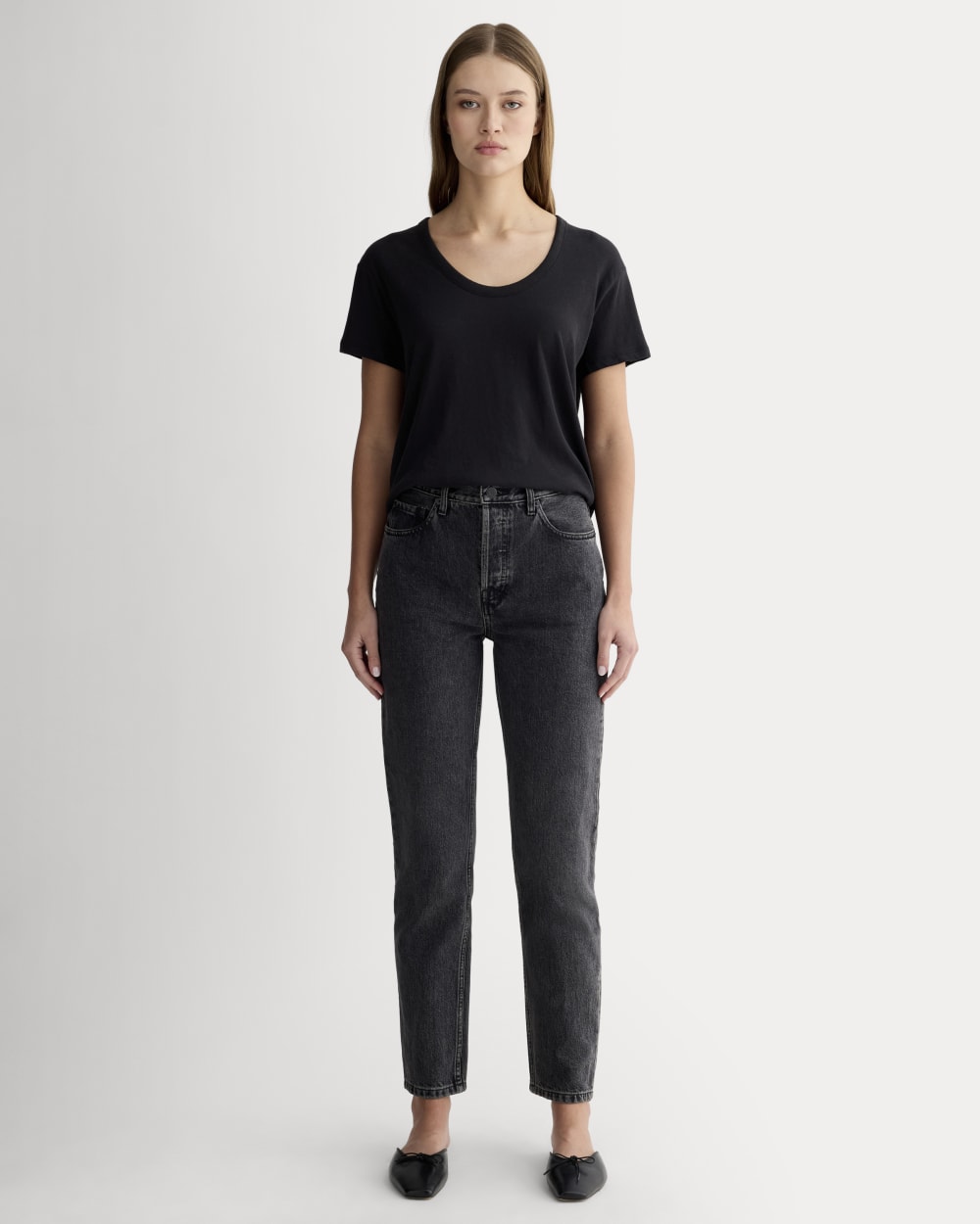 The Air Scoop-Neck Tee | Black