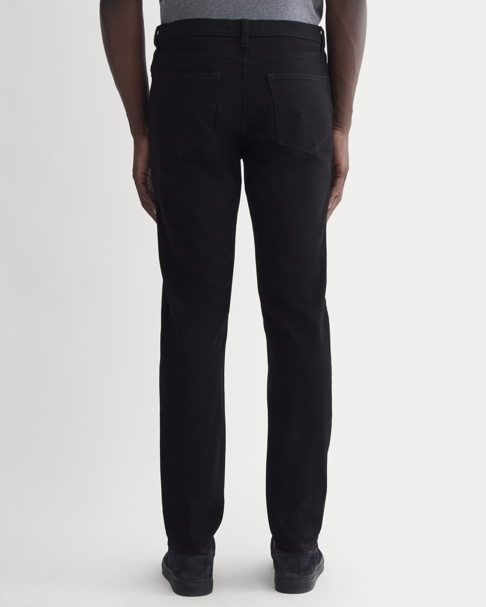 The Relaxed 4-Way Stretch Organic Jean | Uniform | Black