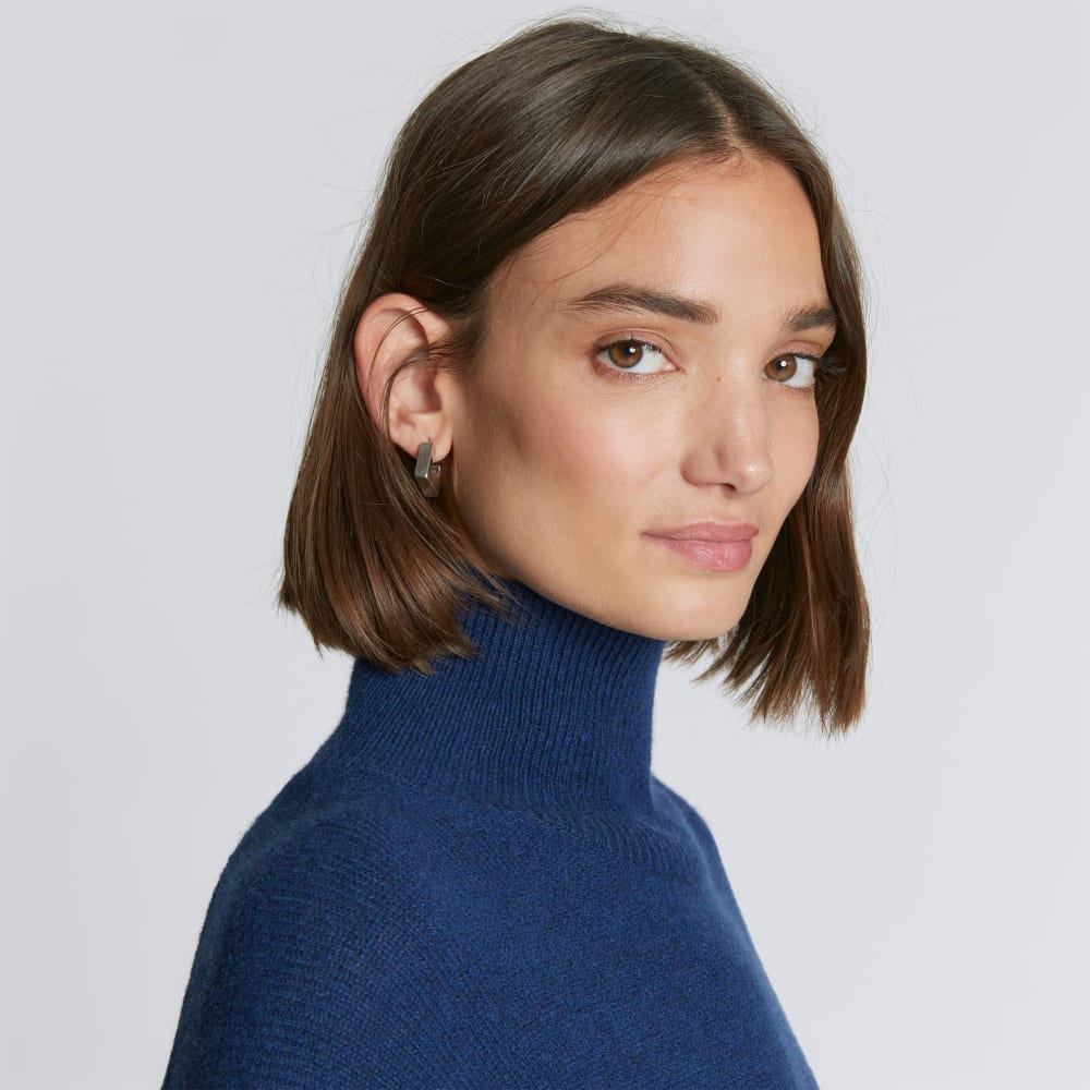 The Cashmere Oversized Turtleneck | Bright Navy