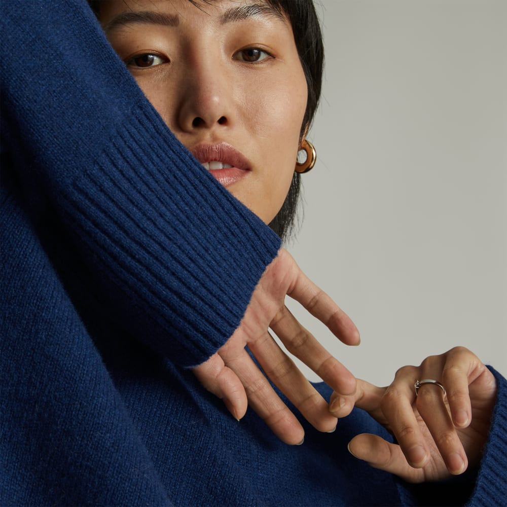 The Cashmere Oversized Turtleneck | Bright Navy