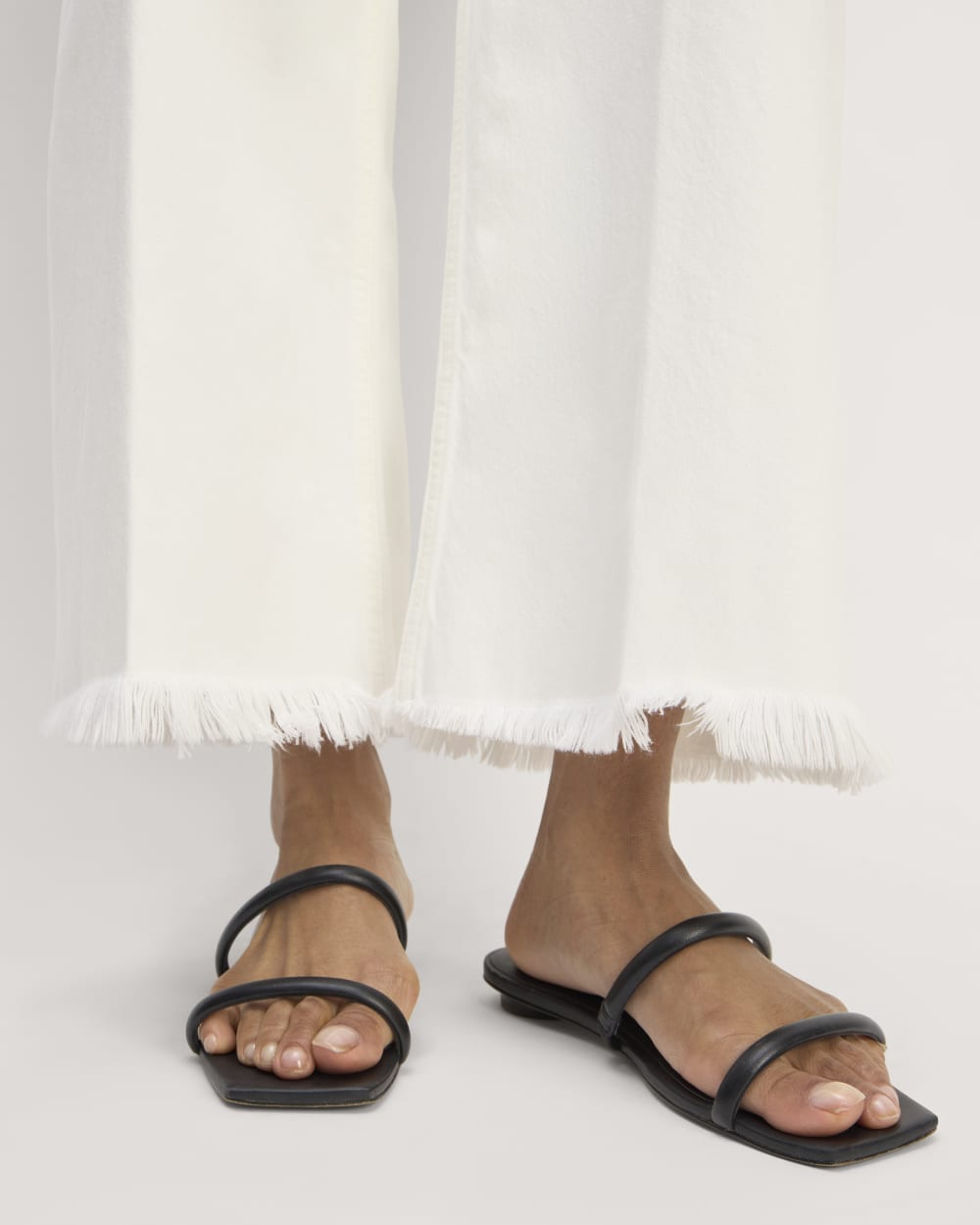 The Mariner Cropped Jean | Frayed Hem Bone